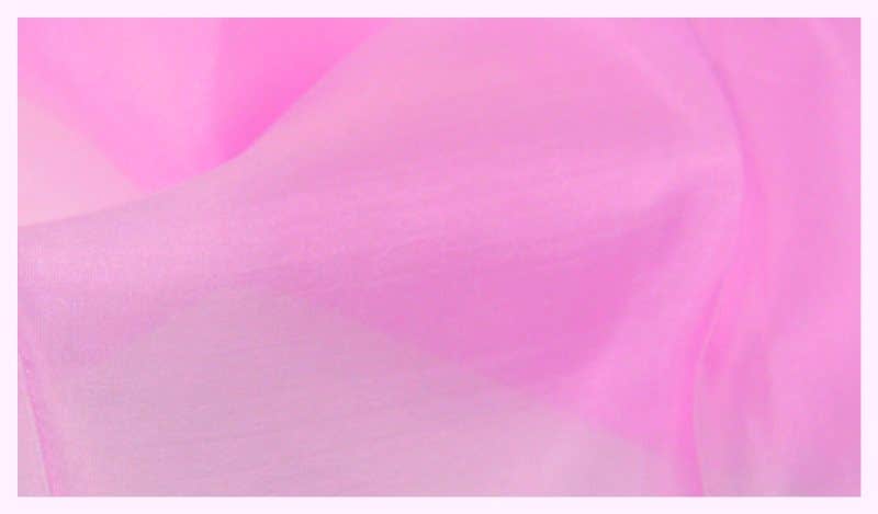 Filges Siden - tunt - växtfärgat - fållad - 207 x 94 cm. 22g/m2. Rosa image